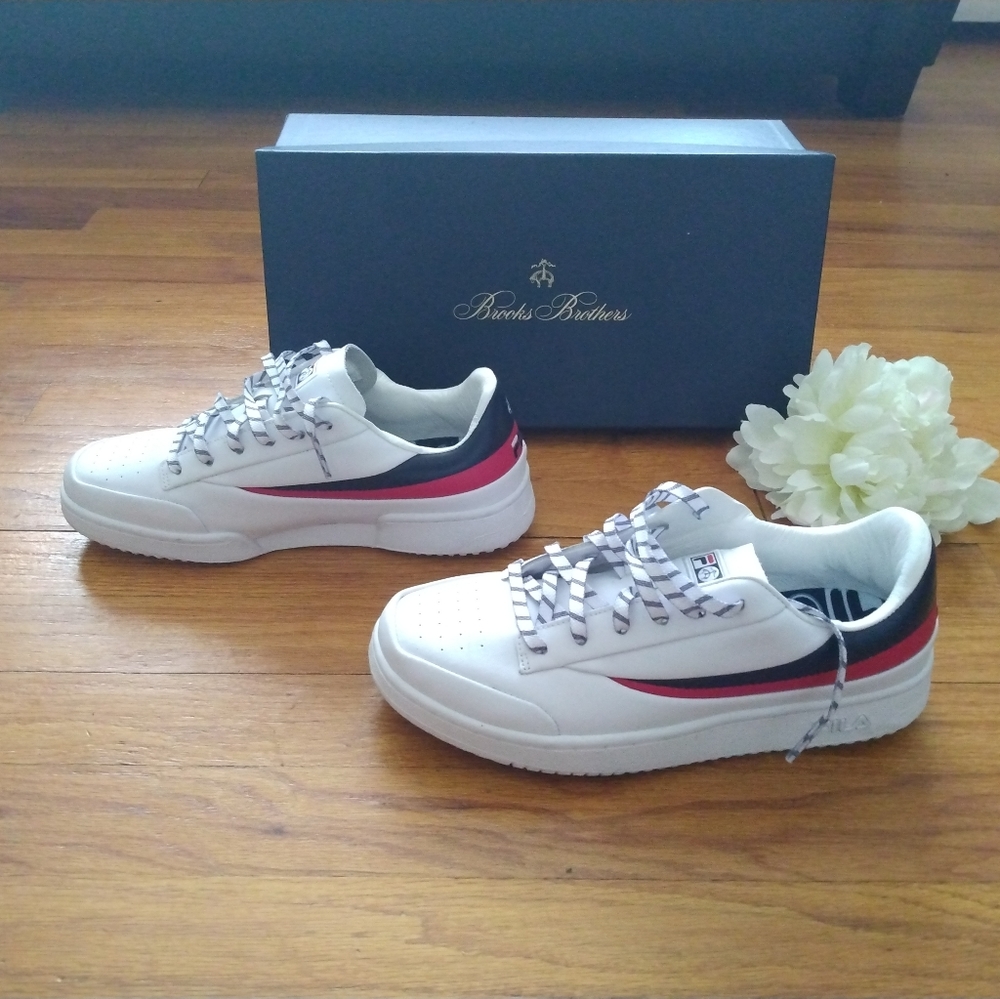 NIB Brooks Brothers Fila Special Limited Edition Women's Sneakers/ Shoes 8.5 - Picture 3 of 16